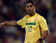 开云体育APP下载-篮球平行宇宙，当广东队横扫菲尼克斯太阳，东契奇的火热撕裂次元壁