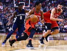 开云平台-鹈鹕队再夺季后赛胜利，燃情晋级下一轮