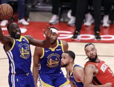 开云平台-NBA总决赛首场比赛，勇士队险胜火箭队！