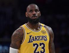 开云官网-湖人客场大胜太阳，詹姆斯全场命中率高达60%