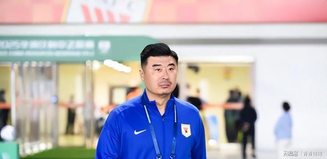 开云体育中国-山东鲁能后卫遭受红牌禁赛，球队留守困难