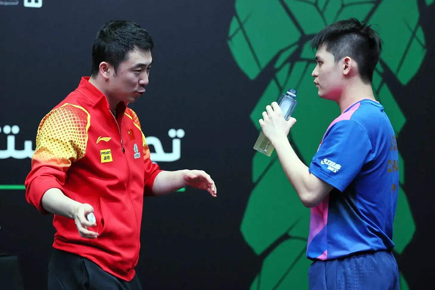 开云体育官方网站-CLG翻盘DFM，BDD拿下关键大龙峡谷大战小组赛，强势挺进下一轮