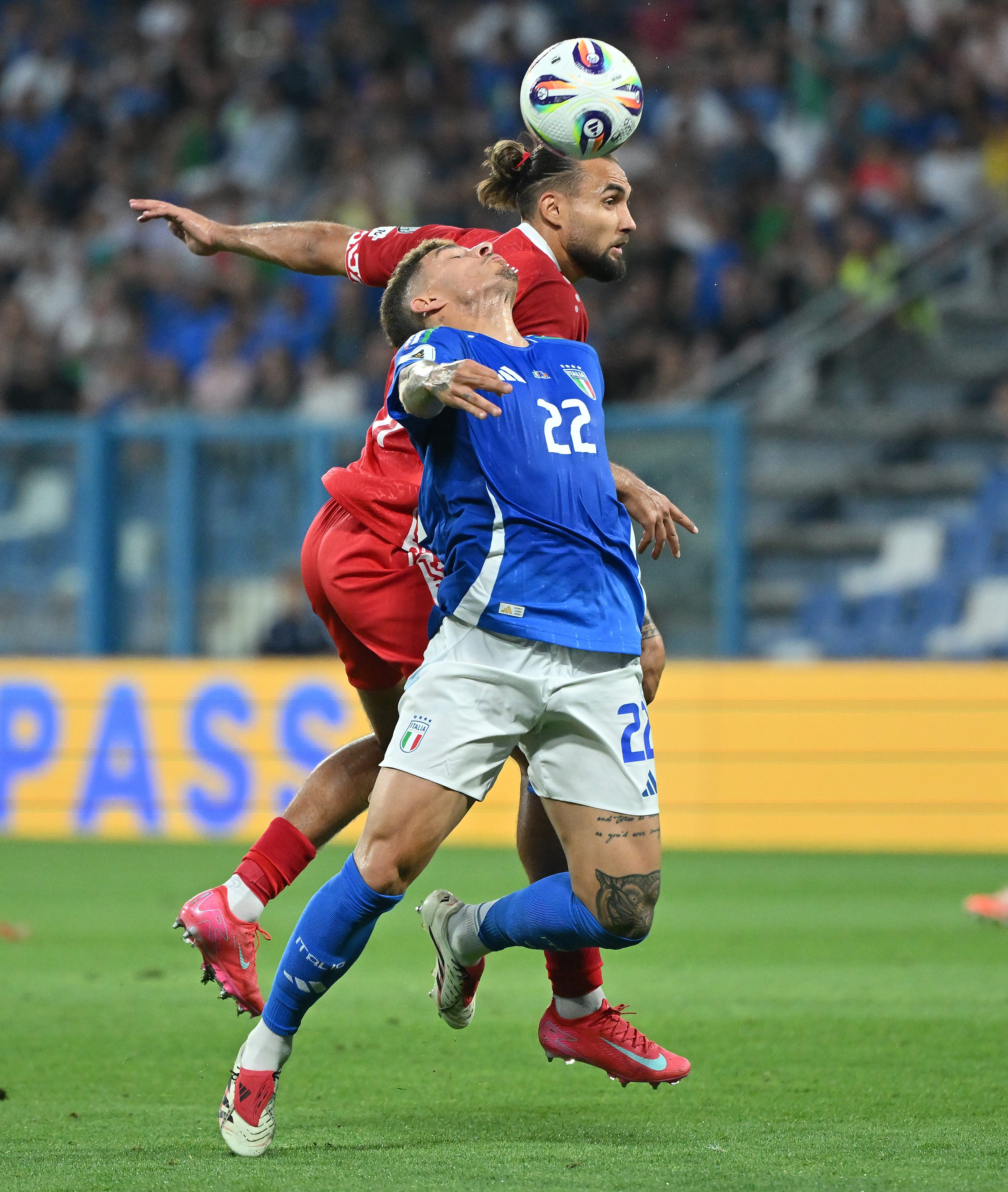 开云体育下载-包含女子足球热身赛：意大利击败荷兰豪取胜利的词条