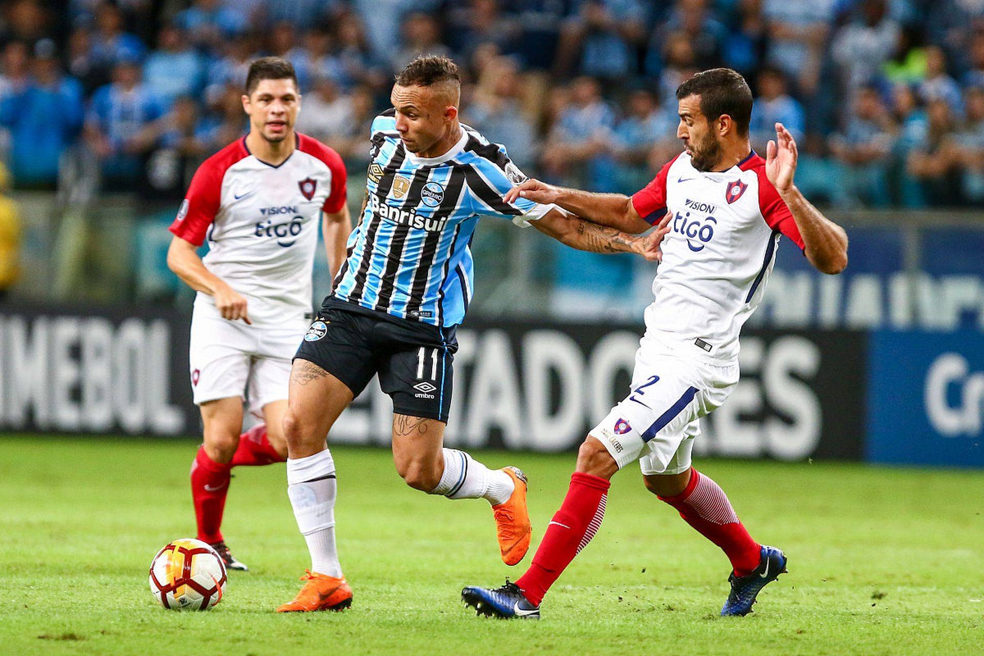 开云体育官方网站-科隆主场大胜汉堡,追赶榜首位置的简单介绍