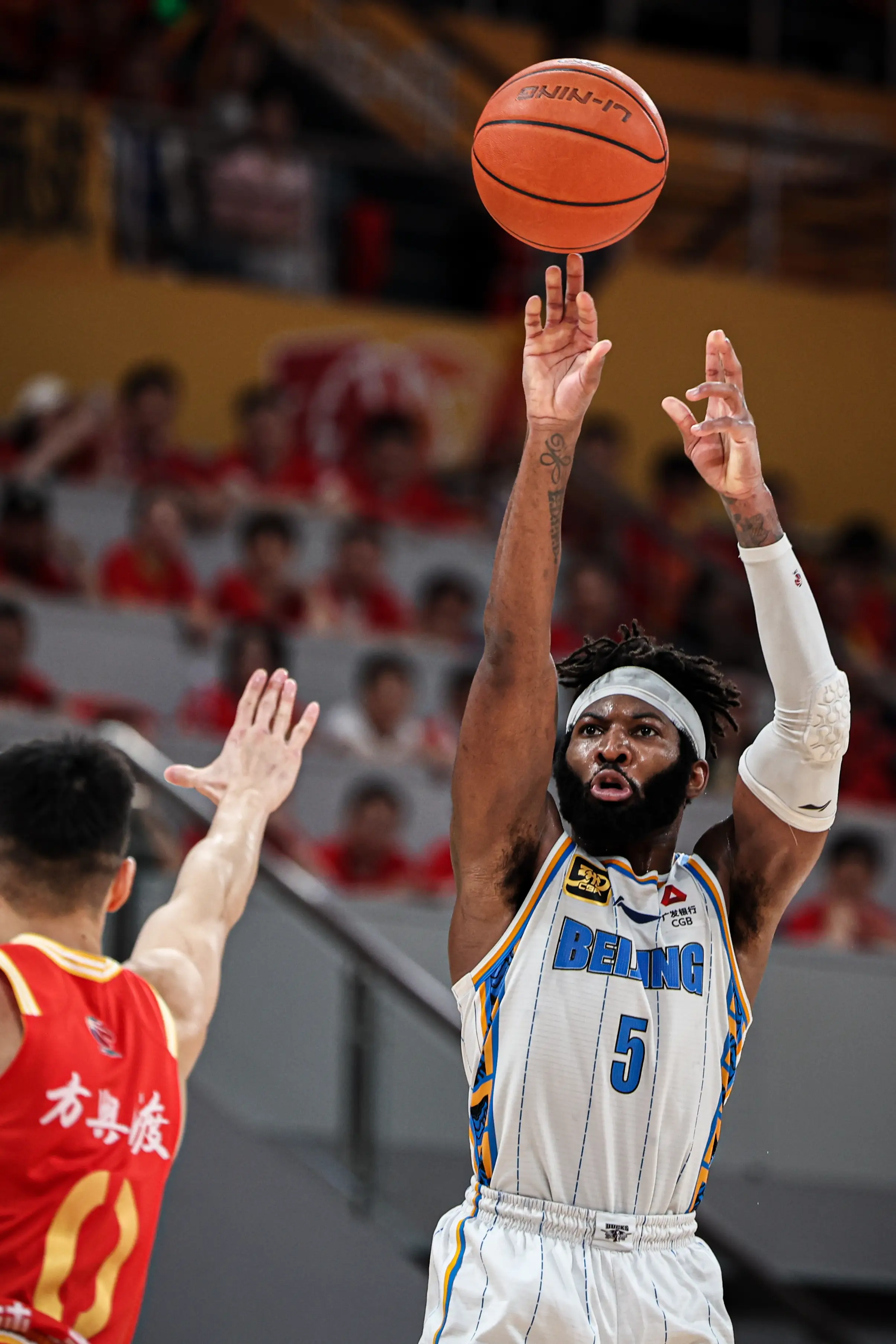 开云体育下载-新疆队横扫青岛队，胡金秋高光表现的简单介绍