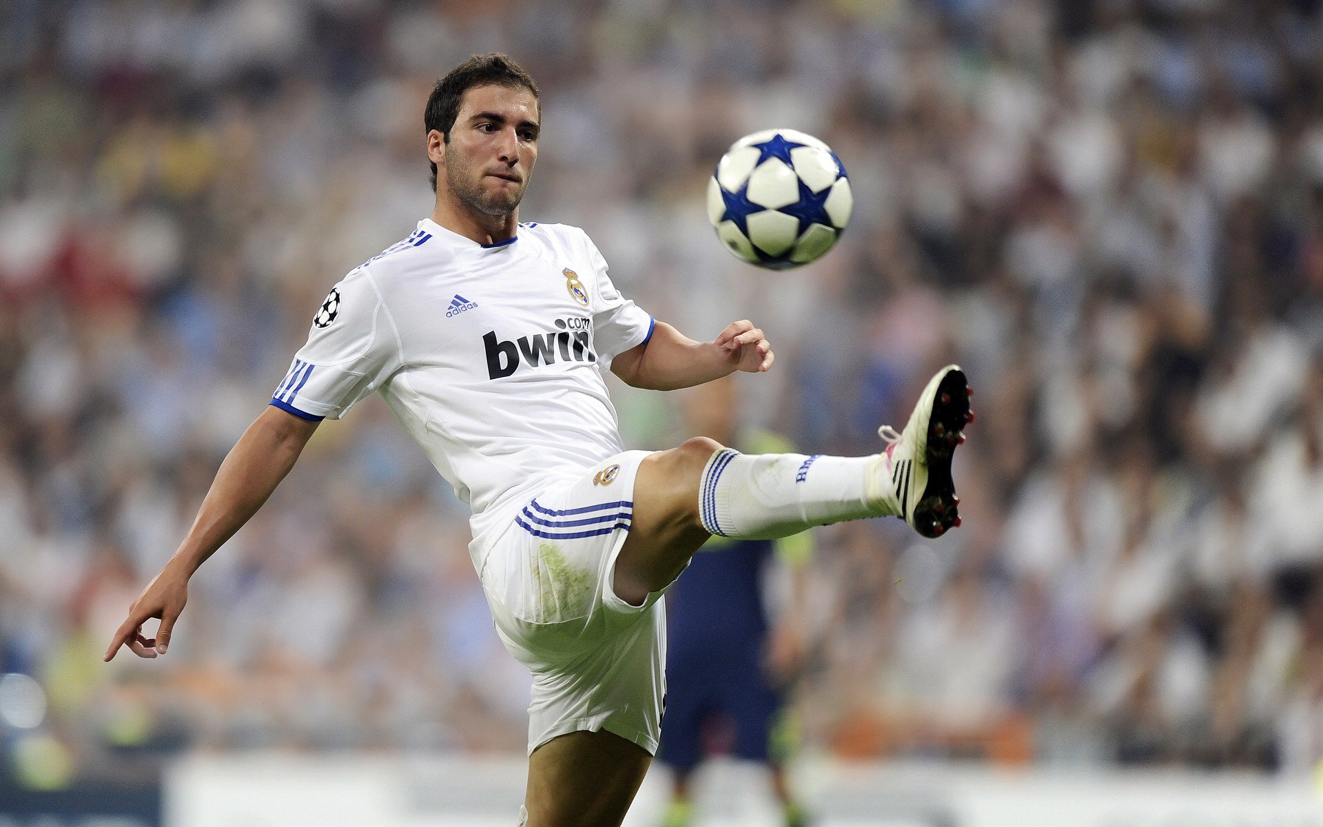 开云下载-内马尔的魔法与墨西哥的复仇,一场颠覆美洲足坛的史诗之战